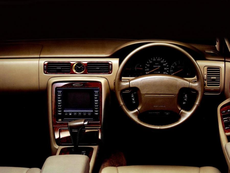 Торпедо Nissan Cima (Y32) 1991 года  (фото 6 из 15)